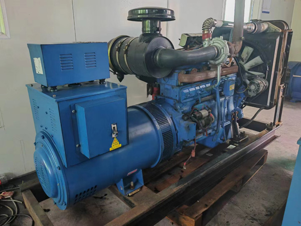 阎良100kW柴油发电机组使用多级机油有哪些优缺点？